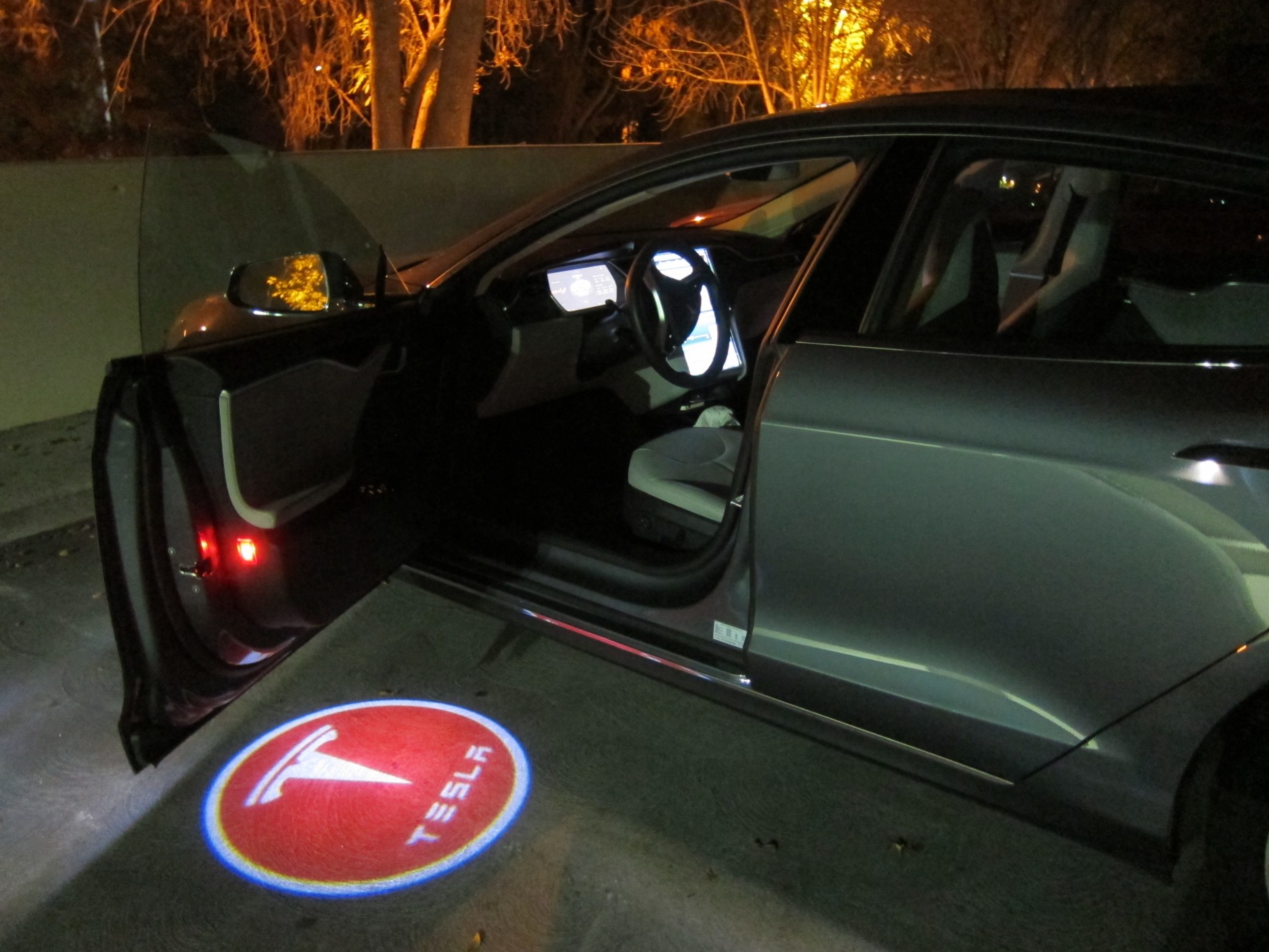 Projector Logo Lights – TeslaTap